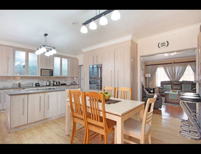 4 BEDROOM HOUSE FOR SALE IN GOODWOOD PARK